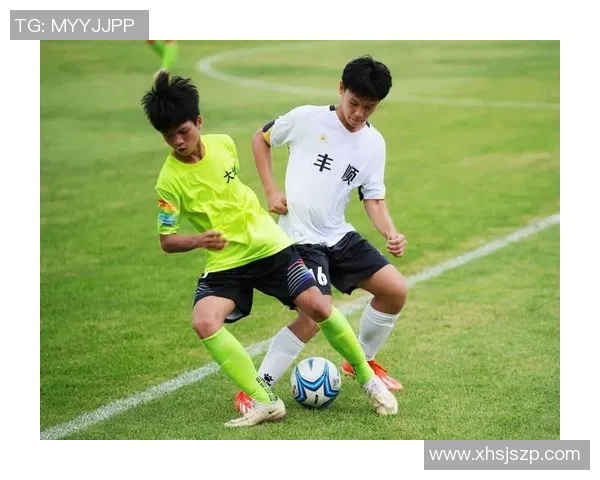 足球巨星的传奇之路:从青涩少年到全球瞩目的足球偶像 足球巨星的传奇之路:从青涩少年到全球瞩目的足球偶像